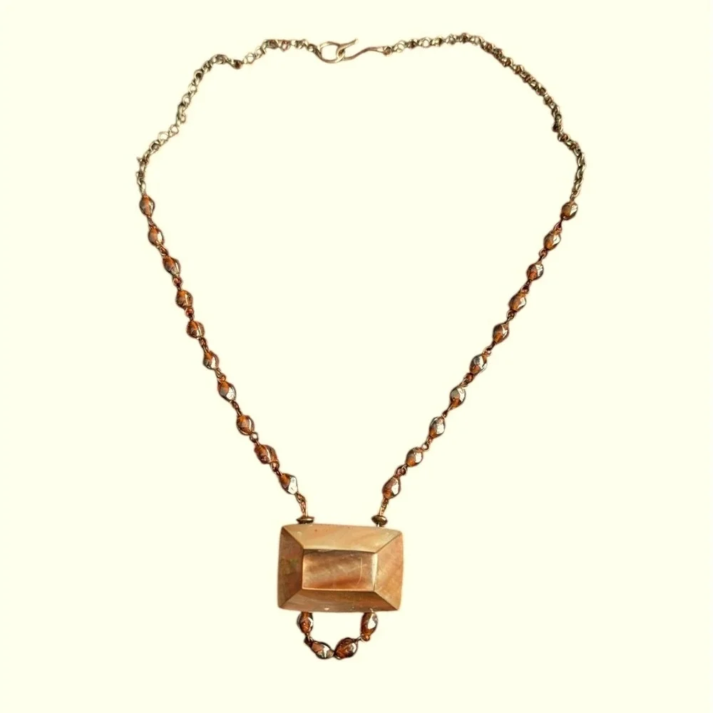 VTG Mother of‎ Pearl Shell Statement Necklace Iridescent Beaded Chain Browns MOP